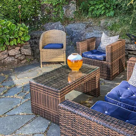 Сasa de vacaciones Five-bedroom In Mandal